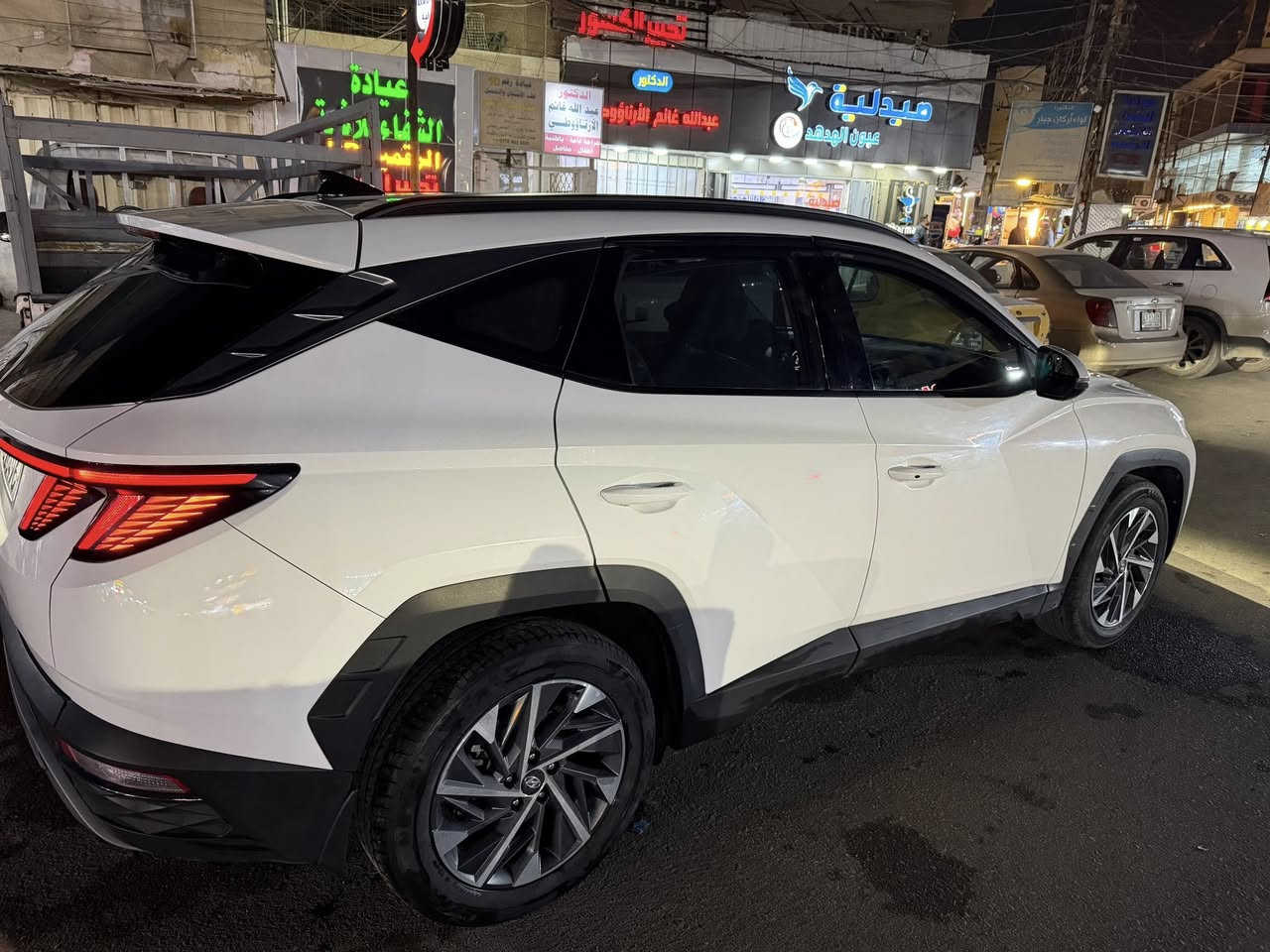 السلام عليكم
للبيع توسان خليجي موديل 2024 رقم بغداد فول مواصفات عدا البانوراما ماشيه 35 مكفوله عنوانها بغداد  وهذا رقمي ***********
