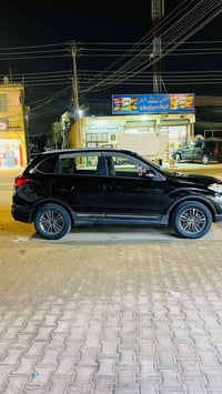 ٢٠١٨ • محرك ٢٠٠٠ • ماشي ٩٨ الف