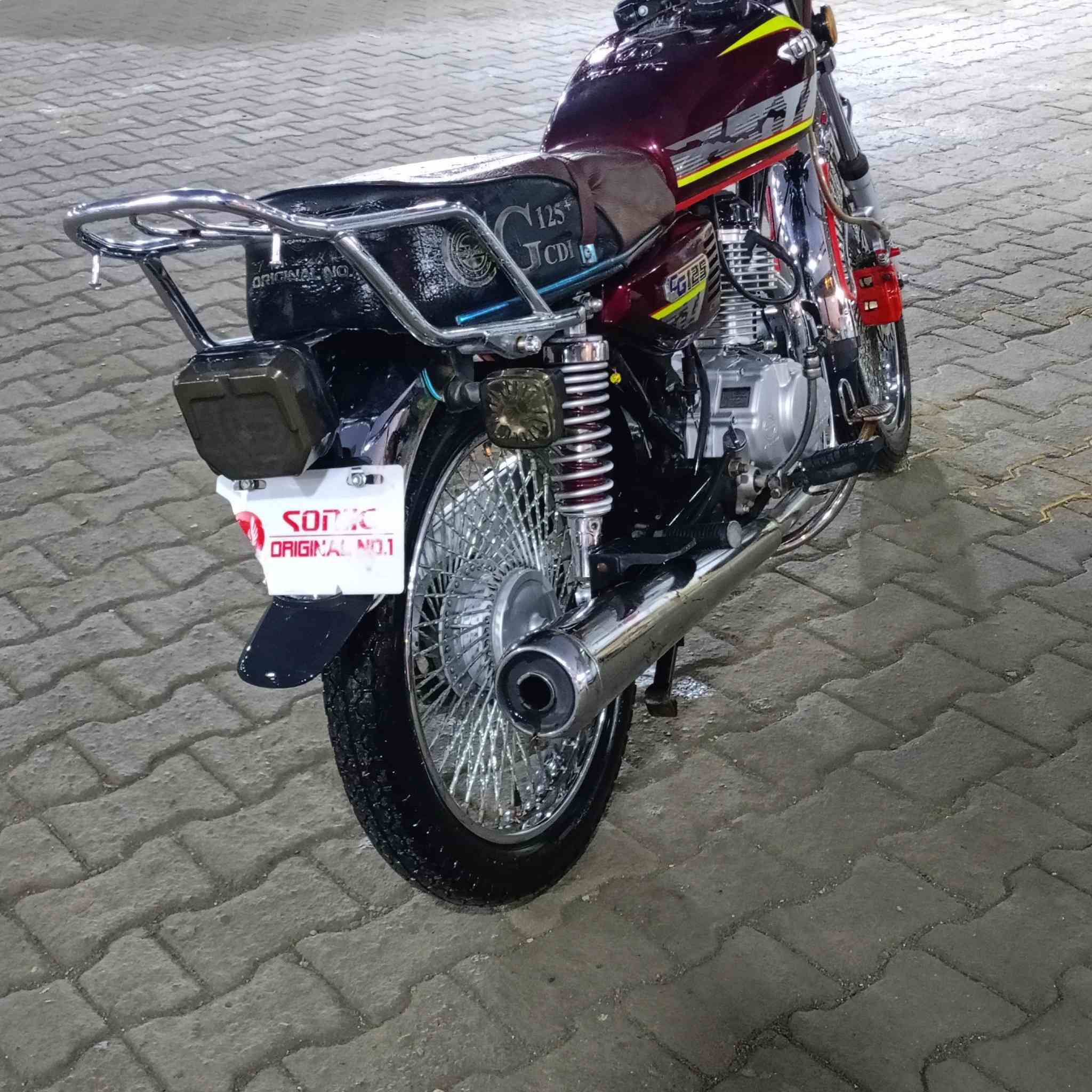 اسلام عليكم دراجة تايكر  موديل 24 للبيع سعر 675 دراجه نضيفه كلشي شغال بيه  الرقم ***********
