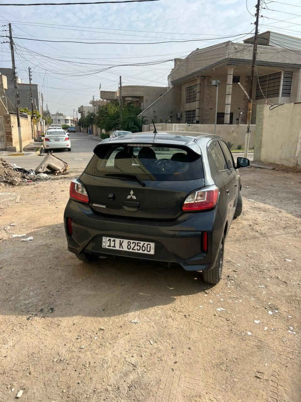 ميسيبوشي ميراج 2024
محرك 3 سلندر  1200
مبدل بيها بنيد + جاملغ + لغد مصبوغ فقط 
رادار امامي +مري تحكم كهرباء 
بيه ملاحظات خفيفه 
سعره 90 بيها مجال 
***********
