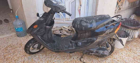 السلام عليكم
للبيع دراجه يوماها أوراق مفتوحة مره وحده  السعر 300 وبيها مجال
*********** عمارة
