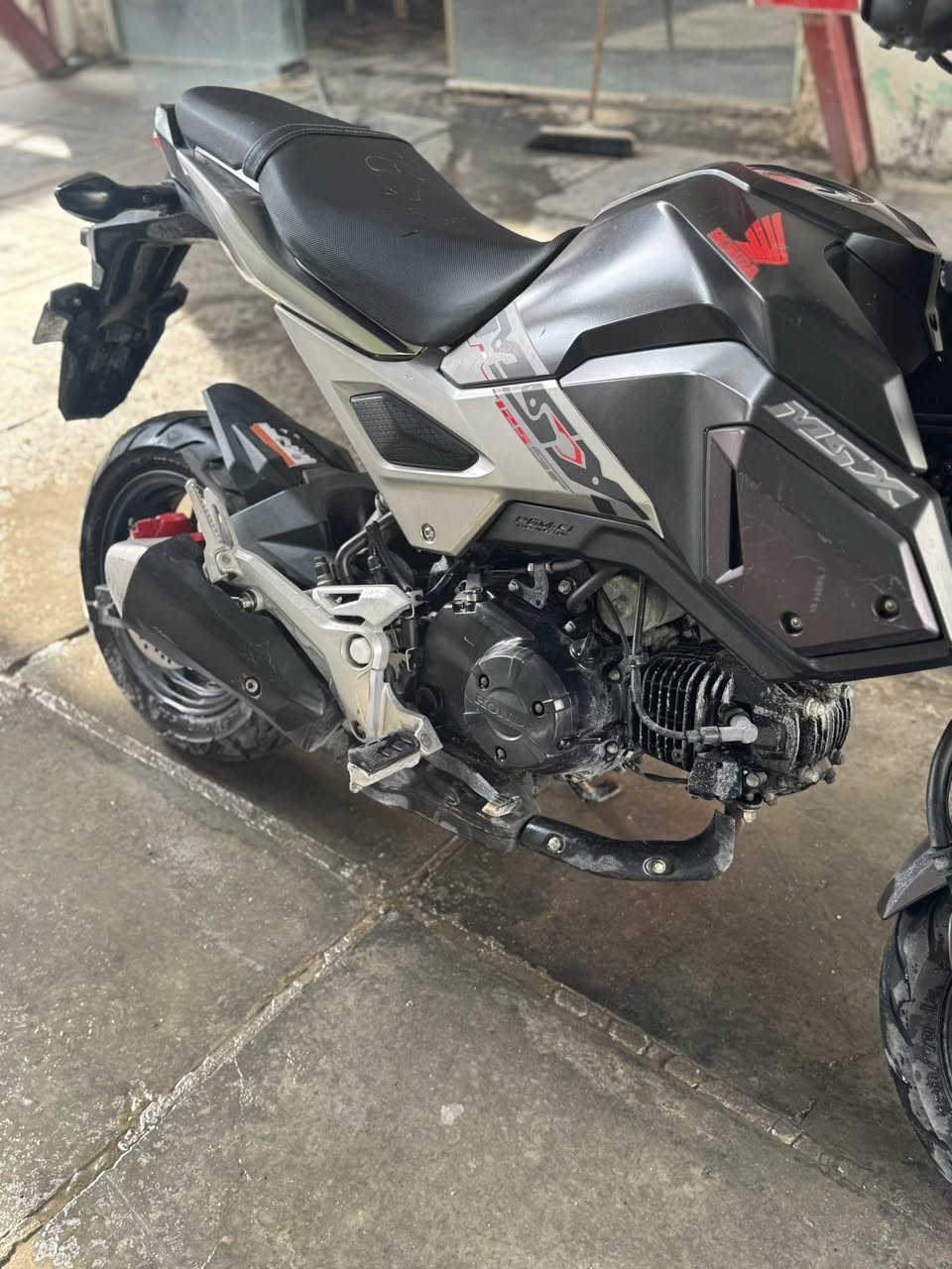 هونده كروم للبيع
هونده كروم للبيع وارد ياباني الدراجه كلش جديده وأحلى من الصور وما عايزه برغي مكاني واسط نعمانيه

‭٠٧٧٦ ٥٩٩ ٤٢٠٠
***********
