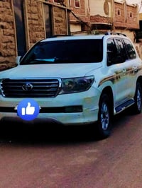 لاندكروز ٢٠١٧ • ٨ سلندر • دفع رباعي دائم