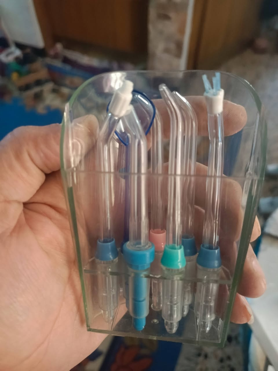 السلام عليكم
جهاز طبي للتنظيف الاسنان وبعده استخدامات جديد مفتوح لأغراض الفحص كامل كل أغراضه جدا مفيد وعملي على الكهرباء يشتغل 

سعره مناسب ب 45 الف قفل العنوان حله الحي العسكري قرب مستوصف شهيد الاسلام موبايل ***********
