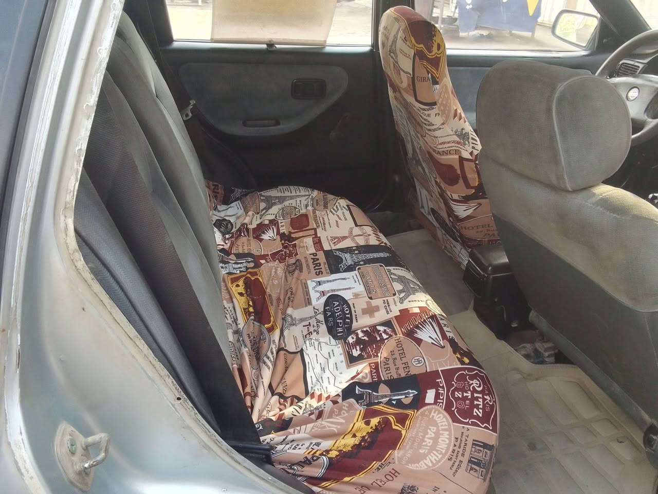 سلام عليكم 
سيارة نيسان سني موديل 90كير ومكينه خير من الله كير عادي رقم بغداد الماني كهربائيات كلها شغاله سياره حلوه مال شغل دواخل حلوه ابيع اراوس السعر 23 وبيها مجال لطيبين مكاني بغداد الزعفرانيه رقمي ***********
