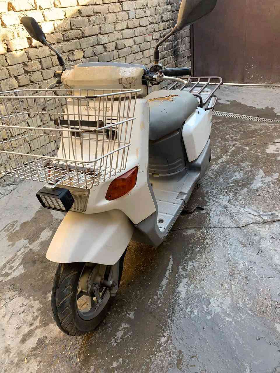 دراجة بيكم نظيفه شغاله  عنوان مدينه الصدر سعر 300 قفل
