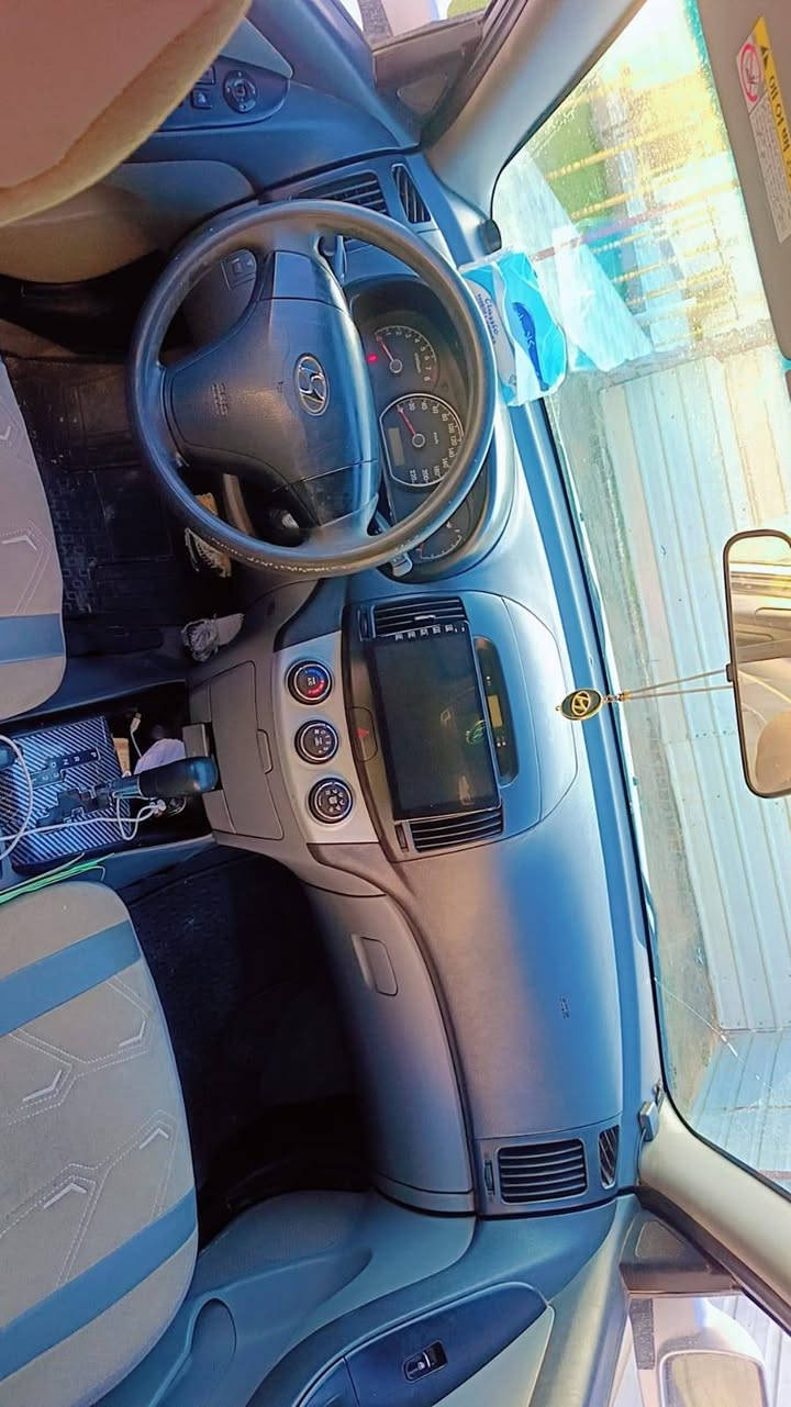 سلام عليكم  عيني نتره مقدس موديل 2010 بيه صبغ ثلاث قطع بنيد صبغ بس بدون معجون جاملق ول باب صبغ سعر 110بيه مجال رقم متواجد فيس واساب *********** مكينه 1600 دكشن عالي
