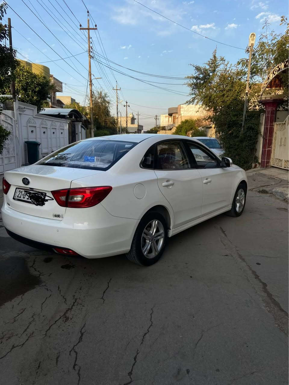 فاو بيسترون صالون 
موديل 2018
السيارة كلين 
موصفات 
شاشة 
سقف سلايت 
جامات كهربائية 
السعر 97$ بيها مجال قليل 
رقم موبايل *********** كركوك, العراق
