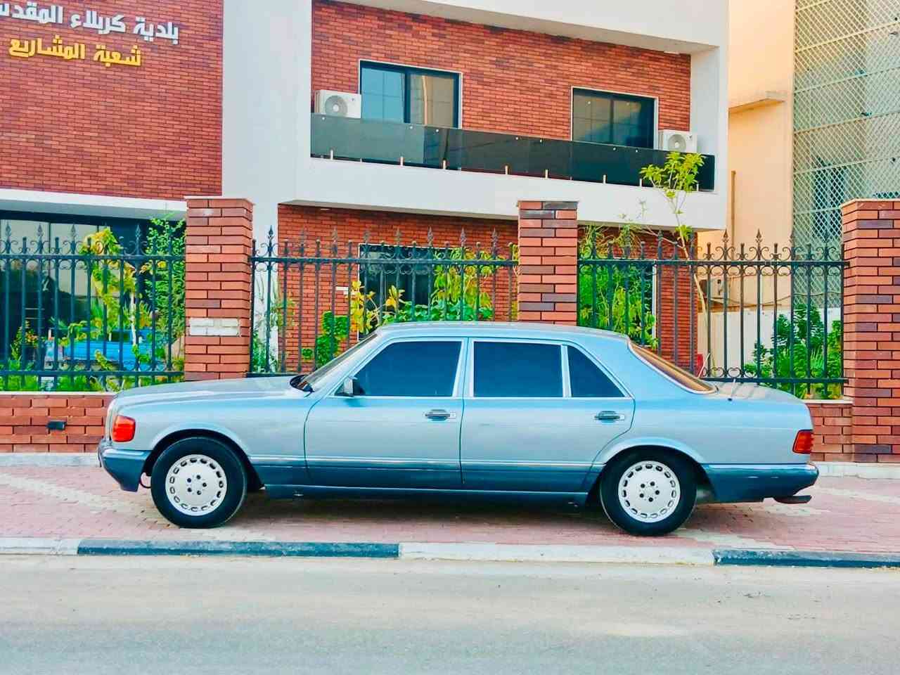 السلام عليكم للبيع
مرسيدس بينز موديل 1990 حجم 380 SEL 
محرك V8 بلادي شركة باب طويل المرغوب 
فول مواصفات داخل جلد ازرق كهرباء تبريد ثلج تخم تاير جديد  علماً ان السيارة جديدة وجاهزة من كلشي السعر (67) مع المجال البسيط للاستفسار اكثر الاتصال على *********** عنوان السيارة كربلاء المقدسة 
(مكلف بالنشر)
