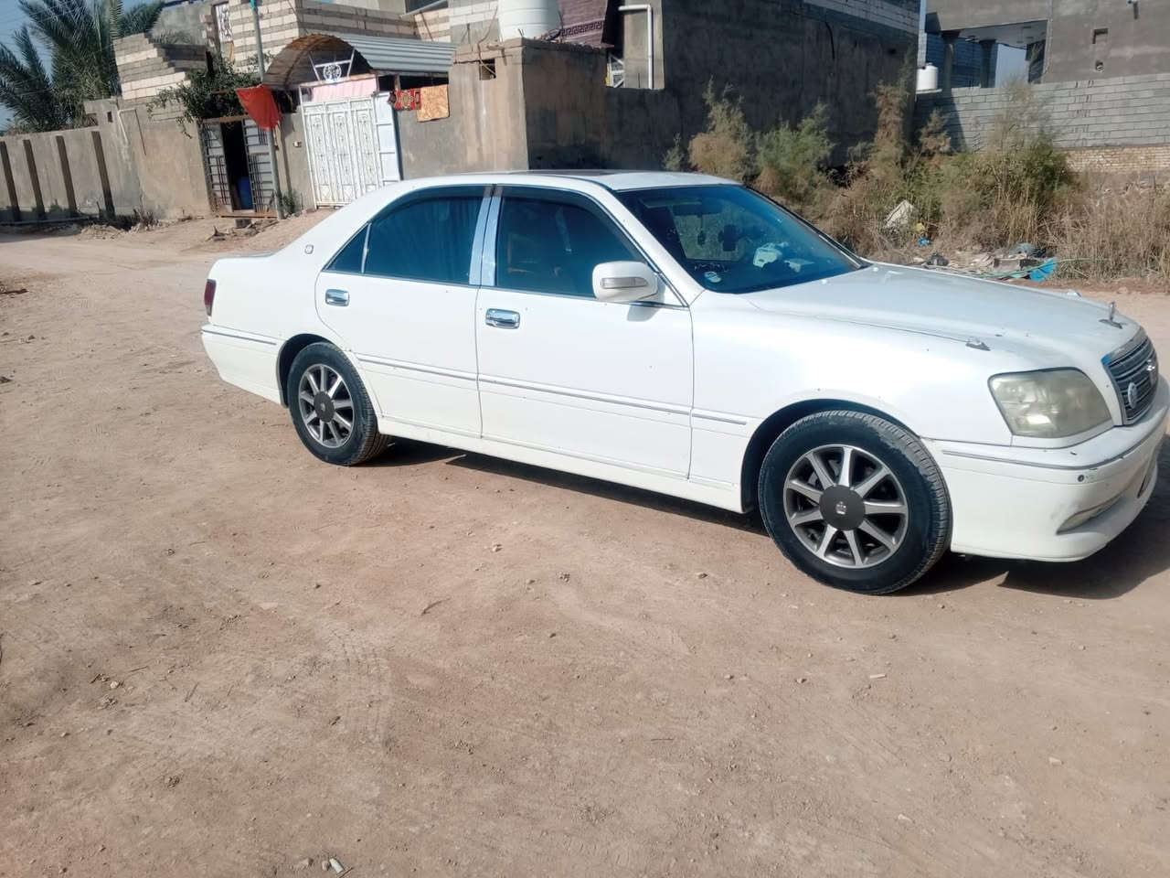 السلام عليكم ورحمه الله وبركاته
للبيع جنون ملكه 

كصه قماره 

رقم بصره سياره بسمي تحويل ثاني يوم 

تحوير امارات شغل مضبوط 

فوك وجوه فول مواصفات 3 دكم فتحه 

ثلاجه كشنات كهرباء برده خلفيه تحكم ستيرن

مري شفط جام اوتو تبريد شغال مكفوله من الضربه

سنويه لل 2027 كير مكينه مضبوط ديفور كبير حداده خــير من الله دبل شاشه

العنوان بصره قضاء القرنه 

***********

السعر 125 وبيه مجال بسيط
