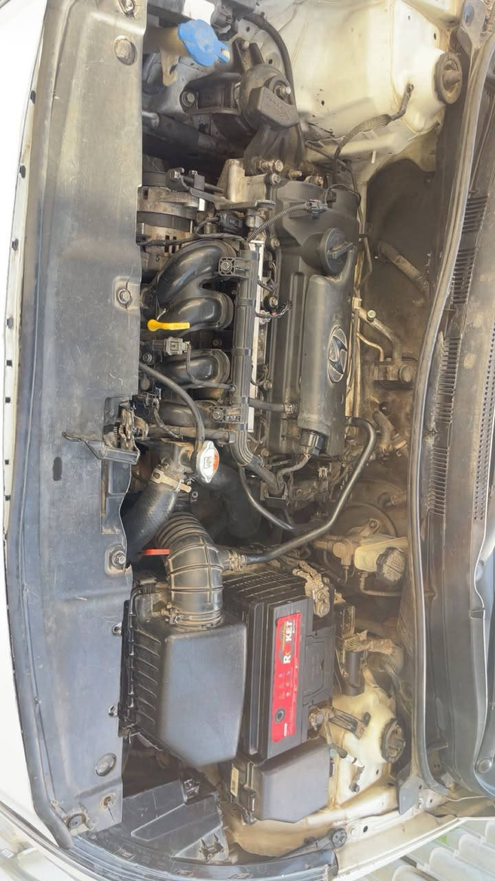 السلام عليكم اكسنت موديل 16   محرك 1400   اكيرAT.  بيها اربع قطع صبغ بدون دواخل السياره خليجي السونار مرفوق بالمنشور 
شاشه 
تحكمات جهتين 
نضام ايكو 

العنوان بغداد   
السعر 85$

***********
