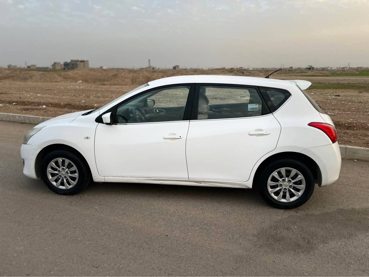 سەرەتابەناوی خوای گەورە نیسان تیدە مۆدیل نوێ2016پشتوو پیشی کەپسە گێر مەکینە بە شەرتە سەنەوی هەتا2028 یەک جامرخی گۆردرایە 110سەتوو دەهەزار رۆیشتیە سەیارەکە زۆر جوانە یەک دینار مەسرەفی تیدا نیە***********بەس لەوەتس ئاپی جواب دەمەوە أربيل, العراق
