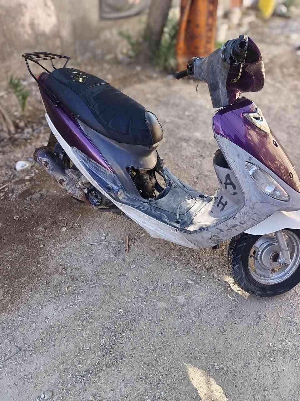 سلام عليكم درجة ماكس منغولي لبيع نضيفه كلشي شغال بيه سلف هندر عوزه باتري مكينه 55 درجة شلعه ومشي مفتوحه ولفات سعرها مناسب 300 مجال قليل مكان ناصريي مركز وشراي ***********يتصل عله رقم مستعجل عليه بيع
