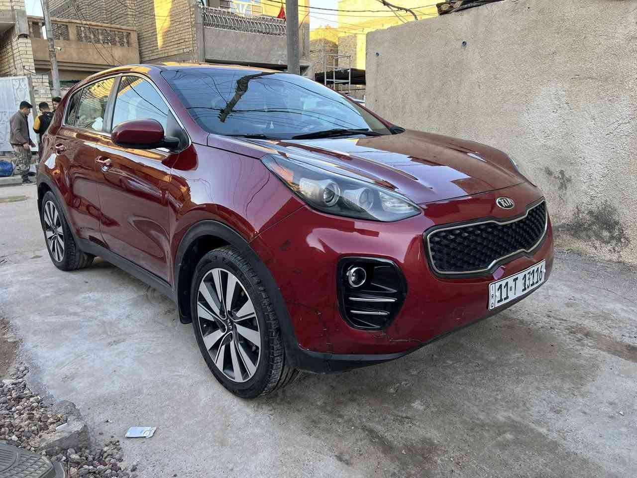 بيع مستعجل 
السلام عليكم سبورتج ٢٠١٧ وارد امريكي رقم بغداد انكليزي جديد ابيع مصبوغه حزام بستثناء الجنطه والبنيد والجاملغ الخلفي طبعاً والقماره ايضا مكفوله البجم كبس مامفتوح باسمنه محرك ٢٤٠٠ GD قطعتين تبريد.. السياره جاهزه مابيه نقص انشالله السعر المطلوب ١٣٧ ورقه وبيه مجال بسيط  مكان السياره بغداد حي التراث قرب تقاطع درويش رقم الهاتف *********** 
السعر ١٣٧ ورقه وبيه مجال بسيط
