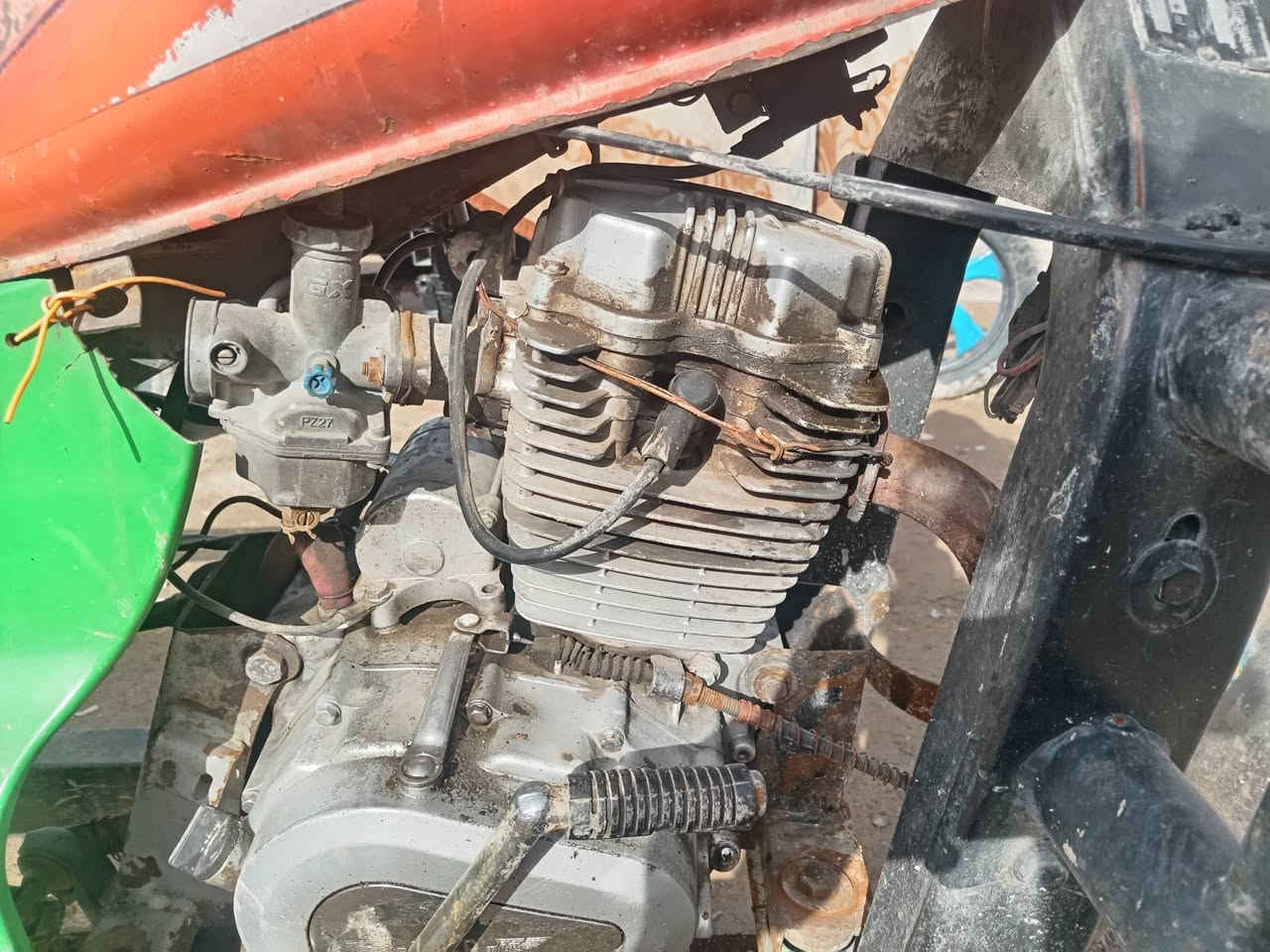 السلام عليكم ستوته فرس موديل 15 بدون بدي اوراق أصولي وبليته بيهه مكينه مجفته عوزهه ترتيبات السعر 850 وبيهه مجال  دبلات جدد كهربائيات شغاله عنواني ابو الخصيب باب طويل قرب جسر اللكَطه مامتواجد عل نت ***********
