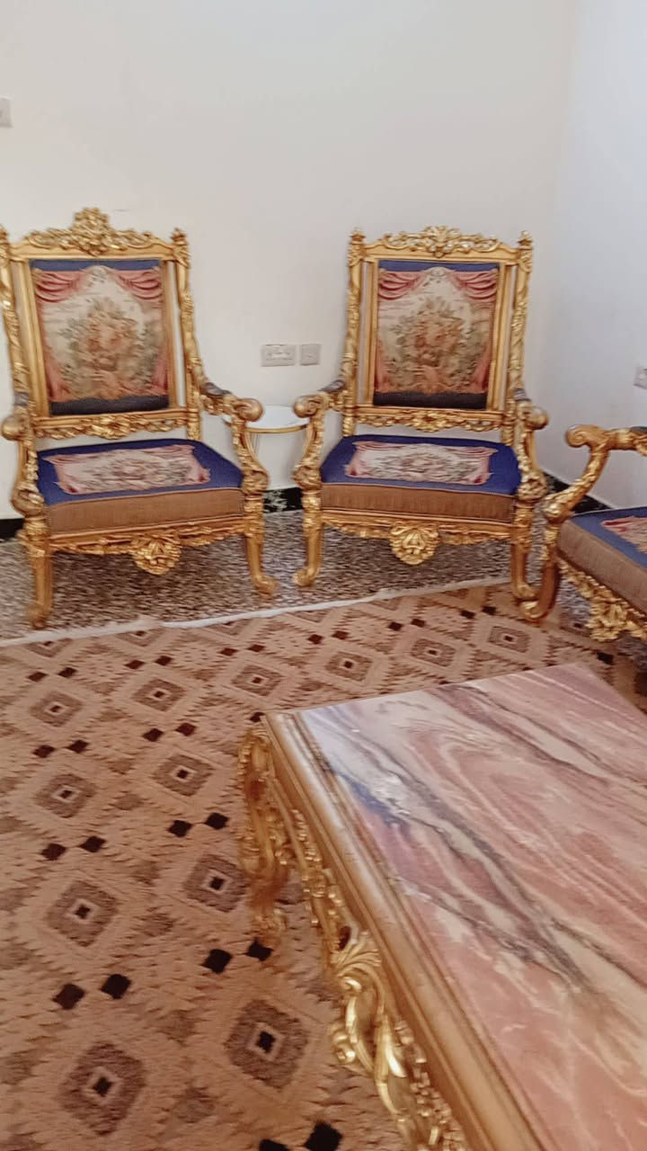 غراض بيت للبيع مستعجلين على بيع عدنا نقله خارج بغداد 
غراض نضيفه جدا تخم زان مصري مع طبله وسطيه مرمر عشر مقاعد سعر 750 كاونتر تفصال مرمر 6 قطع سعر 550 عرفه نوم تركي ديزان الحراري الثقيل الاصليه جربابتها خشب تفصال جعب الغزال سعرها 800 دوشك طبي مع جربايه نفرين خشب 125 عنوان الامين الثانيه


**إذا كنت صاحب هذا الإعلان وتريد حذفه لأي سبب، رجاءا أرسل رسالة إلى الدعم الفني**