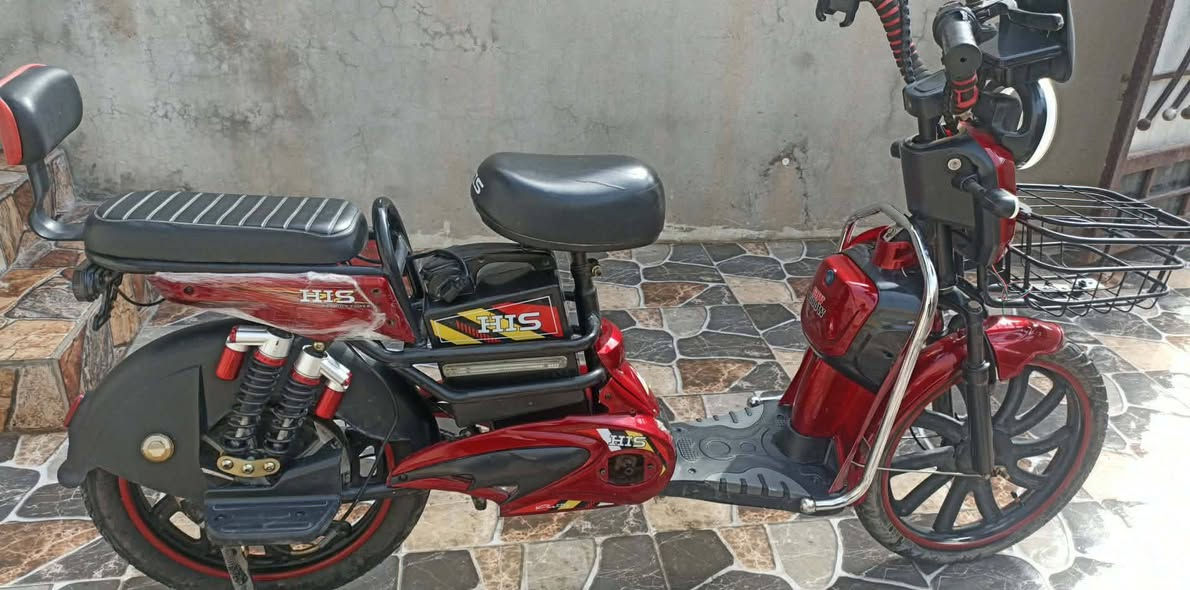 بايسكل شحن للبيع نظيف مابي عيب تايرات جوبلص اربع دبلات المرغوب كهربائيات كله شغال سعره 350 الف وبي مجال للطييين


**إذا كنت صاحب هذا الإعلان وتريد حذفه لأي سبب، رجاءا أرسل رسالة إلى الدعم الفني**