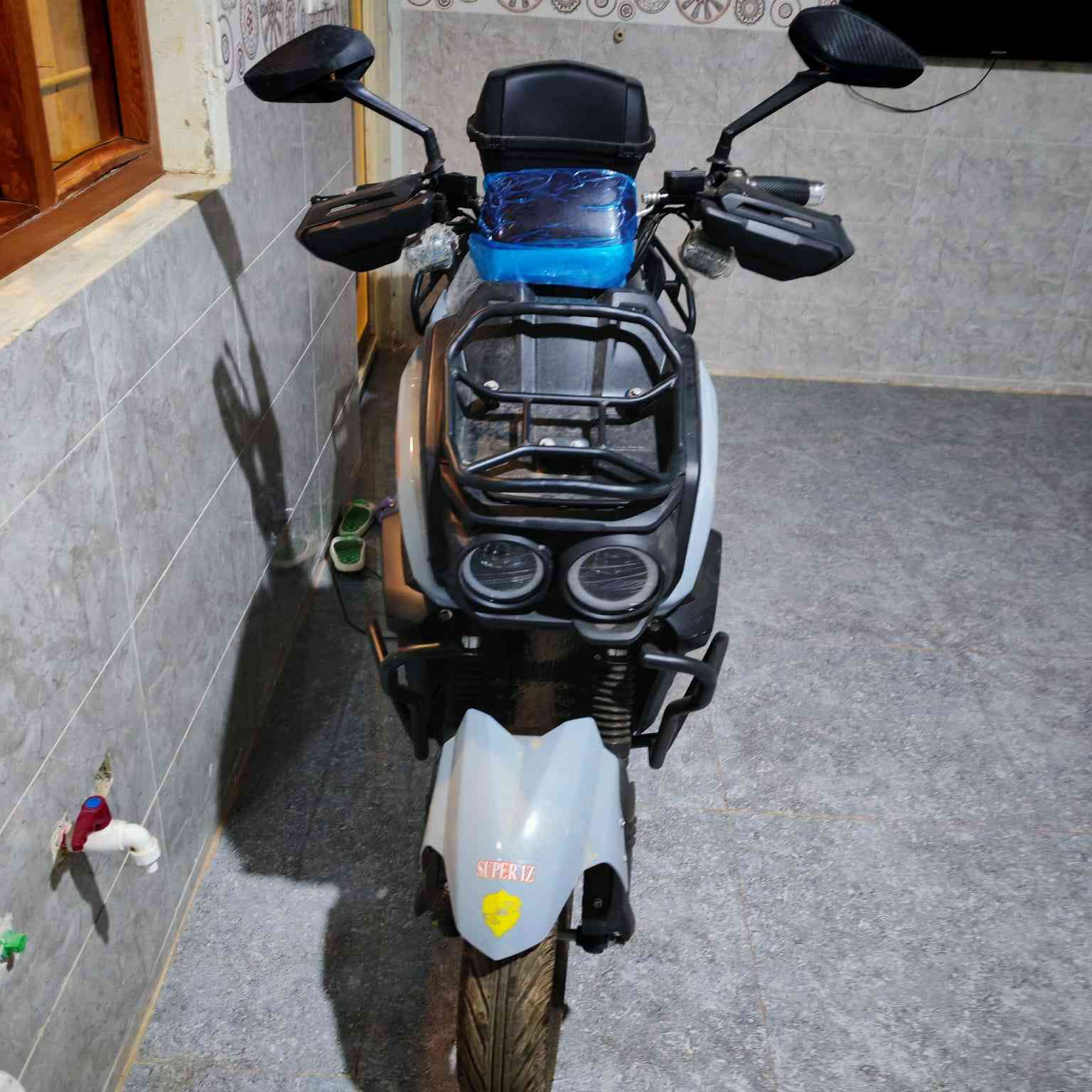 السلام عليكم
كل عام وانتم بخير
ماطور شحن اباتشي جديد ماماشي اقل من ٣٠كيلو
السعر ١٠١٥٠مليون وميه وخمسين... 
*********** او ***********
