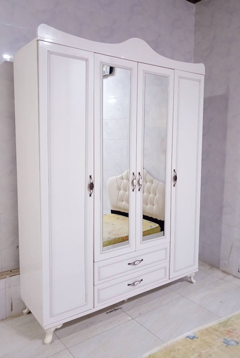 کانتۆر 4تاک
قیاسی 1م 60 پانە
50قوڵە 2م 10بەرزە
سیسەم 
دۆشەک
بێعەیب
نرخی 140 هه زار
هه ردووکی
***********
***********
سلێمانی السليمانية, العراق
