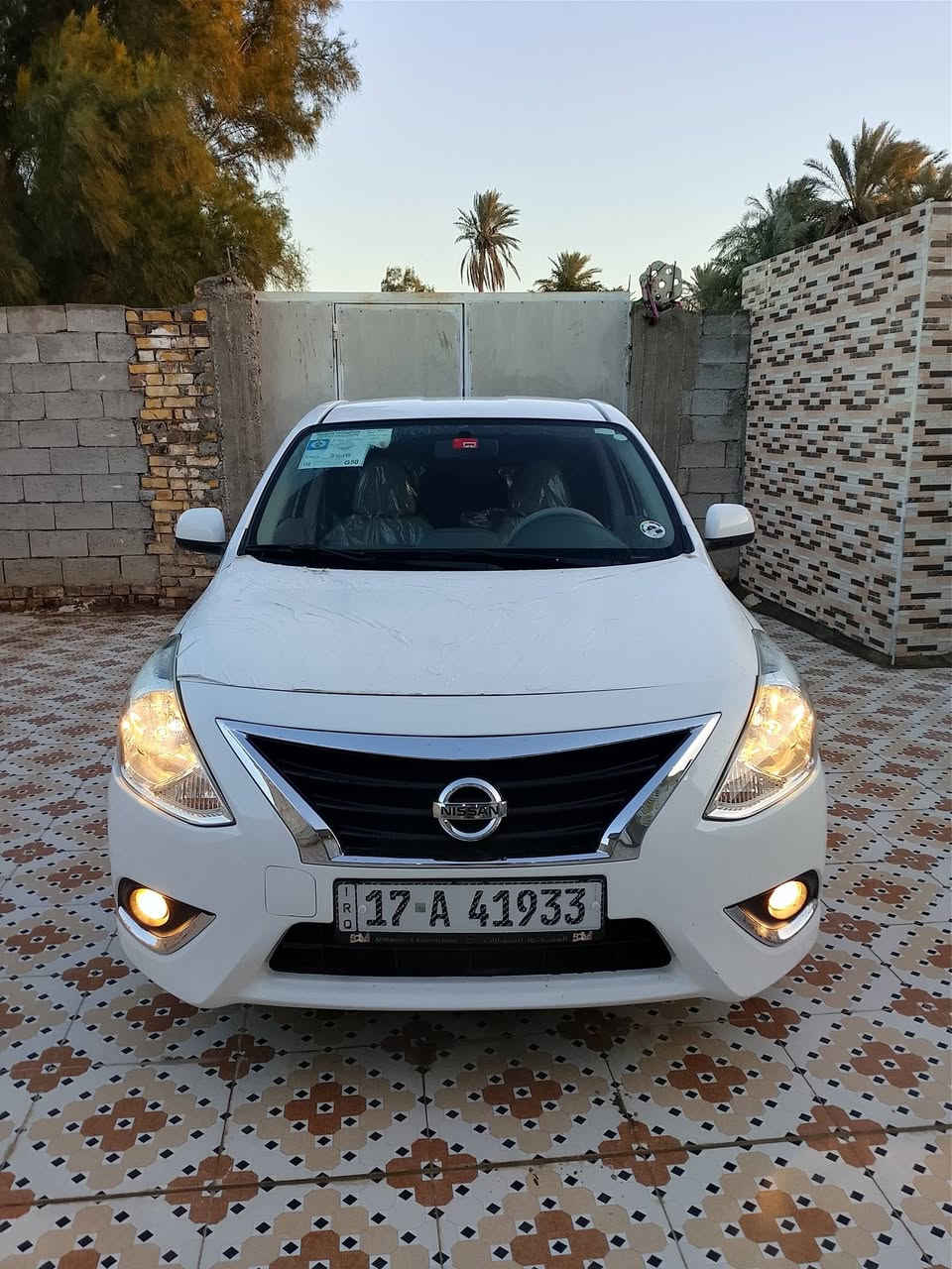 السلام عليكم صني 23 مقفوله كفاله عامه لا تبديل ولا صبغ سياره جديده مال شي 50 رقم مثنى داور ثاني يوم حلوه سياره جديده جاهزه من كل شيء مكانها السماوه الرميثه رقم التلفون***********
