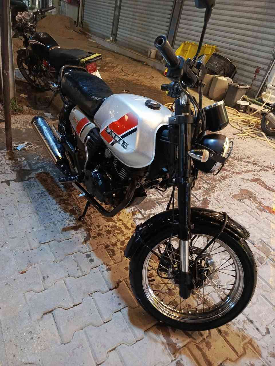 السلام عليكم دايون لايتي موديل 20 اوراق اصولي وصل معرض محرك 200 دراجة نضيفة ماعوزهة كلشي استخدام شخصي مكينة ناعمة مكاني كربلاأ حولي مستشفئ الكفيل رايدهة 1100 خاص ممتواجد فقط اتصال ***********
