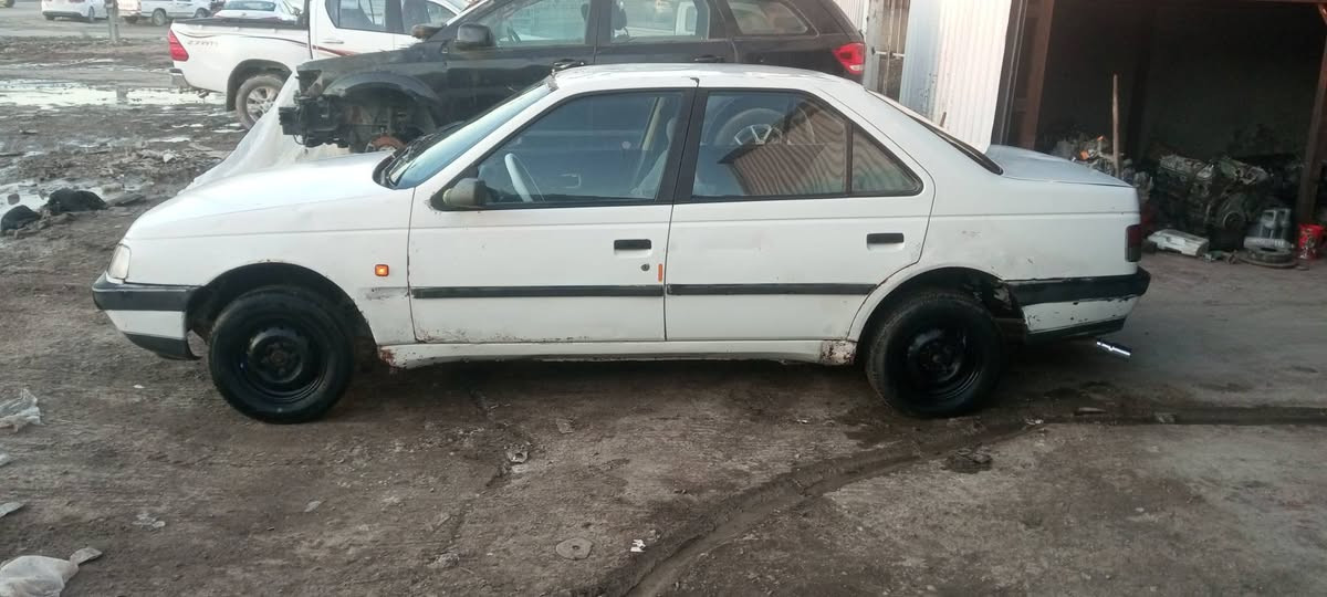 سلام عليكم سياره بيجو روا 2009كفاله بس شويه 
خياسات جوه بل باب مكان الحله الحمزه الغربي 
رقم بابل الماني تحويل ثاني يوم اتصل وخادم اني السعر 23وبيه مجال للطيبين
‏‪***********‬‏
