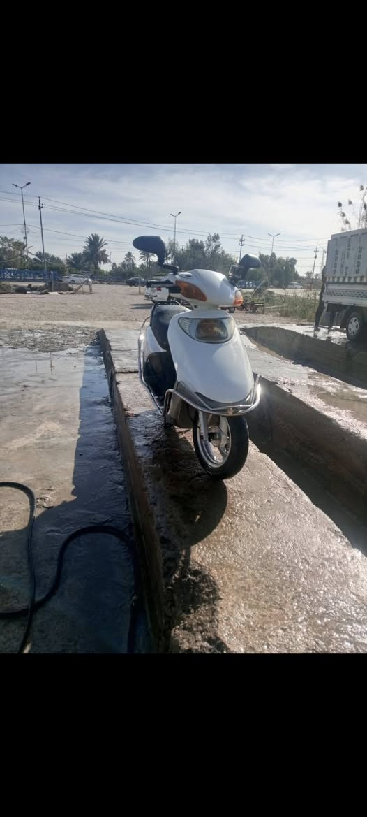 سبيسي يابانية للبيع بابل الحمزه الغربي فقط زنجيل مبدل والكفر لونه كان احمر مو حلو غيرته ابيض *********** السعر 650وبيها مجال
