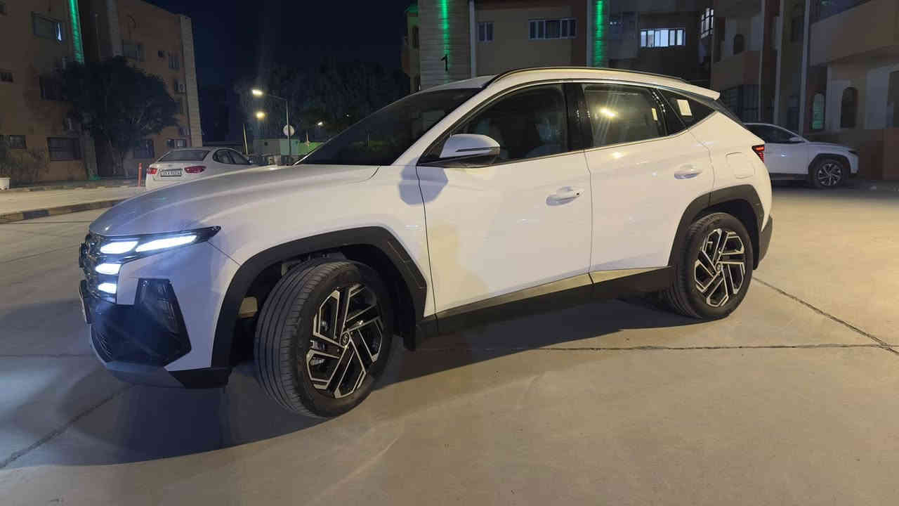 ✅توكسان 2026 خليجي للبيع
السلام عليكم … 
توسان 2026 خليجية للبيع
السيارة مكفولة كفالة عامة
 ✅ماشية فقط 5 الالف يعني بعدها زيرو بحالة الوكالة
محرك 2000
✅السيارة فول مواصفات عدا فتحة السقف
(بصمة - حساسات - تحكم - اوتو هولد - صندوق كهرباء - شاشة متصلة - كراسي كهرباء - كراسي تبريد - تبريد قطعتين - مري شفط - ترحيب والخ… من المواصفات )

✅علماً ان السيارة مغلفة  ppf  فقط البجم ( دعامية امامية - نصف جاملغات - نصف بنيد - نصف قمارة - تكم - المرايات الجانبية ) 

السيارة رقم اربيل بأسمي تحويل مباشر
مكان السيارة بغداد 
للاستفسار اكثر : دايركت او الاتصال على 
*********** - 0770 255 9304
