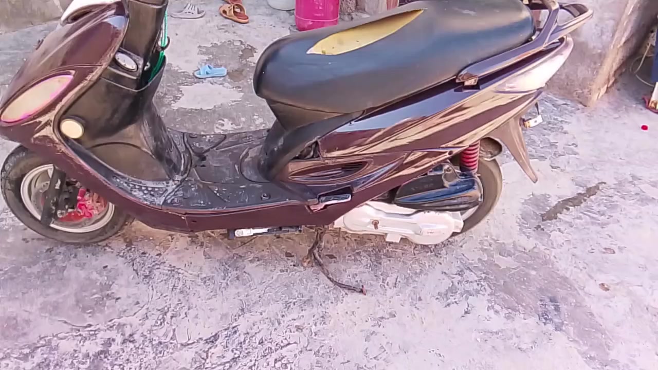 كامكو جيفور حلوه ونضيفه شرط نكره سلف وحده بس عوزها كابريتر لو تتنضف الكابريتر مكاني  قلعة سكر حي العسكري شارع الصب سعرها 225
***********
