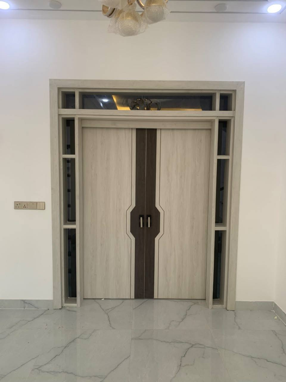 أنتباه…⚠️أنتباه ⚠️تحطيم 
ابواب  تركي 🚪
ضد الماء🌊  
وضد الخدوش
عازل للصوت🔉 
  والغبار🌪

متوفر ..مُديلات وألوان و قياسات خاصة.
يوجد ابواب 🚪دخليه استندار (210x100)  تركي  
ويوجد ابواب منشئ صيني داخلية حشوه خشب بل كامل 
قياسه  100x240 
سارع بل الحجز 
للاستفسار اكثر الاتصال  الارقام التال
***********
