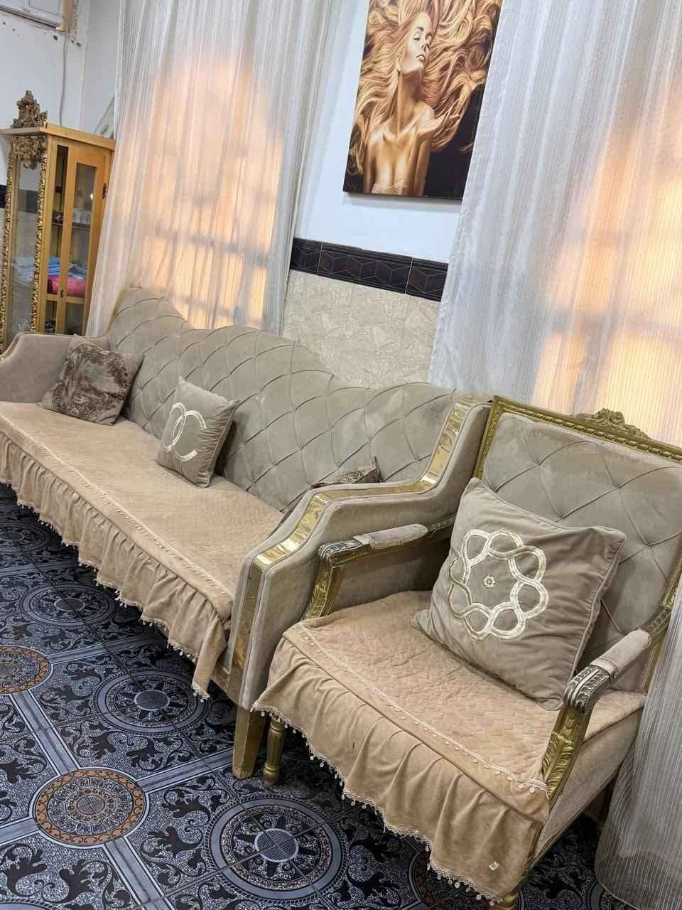 قنفات تركيه تخم كامل جدا ثكيله مستعمله رايدتها ب٢٥٠ ووياها كرسي مالت حلاقه لون ابيض ب٧٥ الف .
وبيها مجال بالسعر مستعجله ع بيعتهم .
للتواصل على الرقم 
*********** البصرة, العراق
