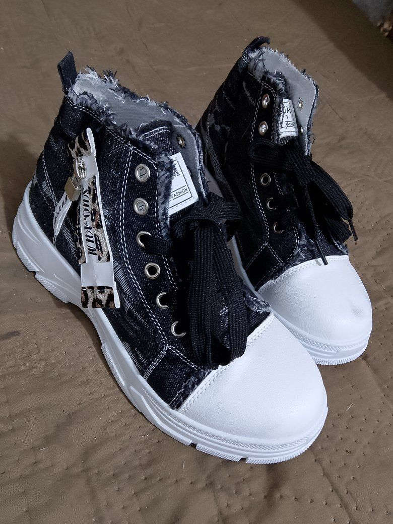 متوفر 
 السعر 8 الاف


**إذا كنت صاحب هذا الإعلان وتريد حذفه لأي سبب، رجاءا أرسل رسالة إلى الدعم الفني**