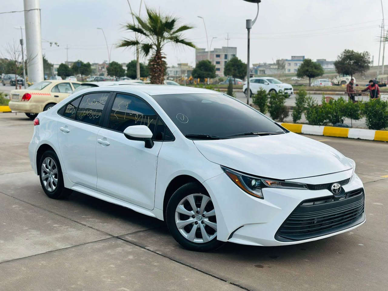 السلام عليكم 
‏2024 Toyota Corolla🤍
تويوتا كرولا 2024 
ماشي 24 لف  مايل  
الحادث :  بوند 
( دواخل شواصي) 
(السيارة بحالة ممتازة )
رادار حجر صالنصر كلة بلادي 💯 
ايرباك استيرن راجع سستم 
مواصفات 
بريك بصمه 
شاشة ايباد  
كاميرا  
رادارامامي 
تحكمات ستيرن ➕ تحديد سرعه 
مانع انزلاق 
لايت زينون عالي و ناصي بلاد 
نظام auto hold 
نظام Assistive talk back 
السياره بدون رقم تترقم شمالي فقط 
السعر  142 ورقه 

العنوان :اربيل -معرض اربيل كارس 
للاستفسار  الرجاء اتصال واتساب ☎️*********** اكر, نينوى
