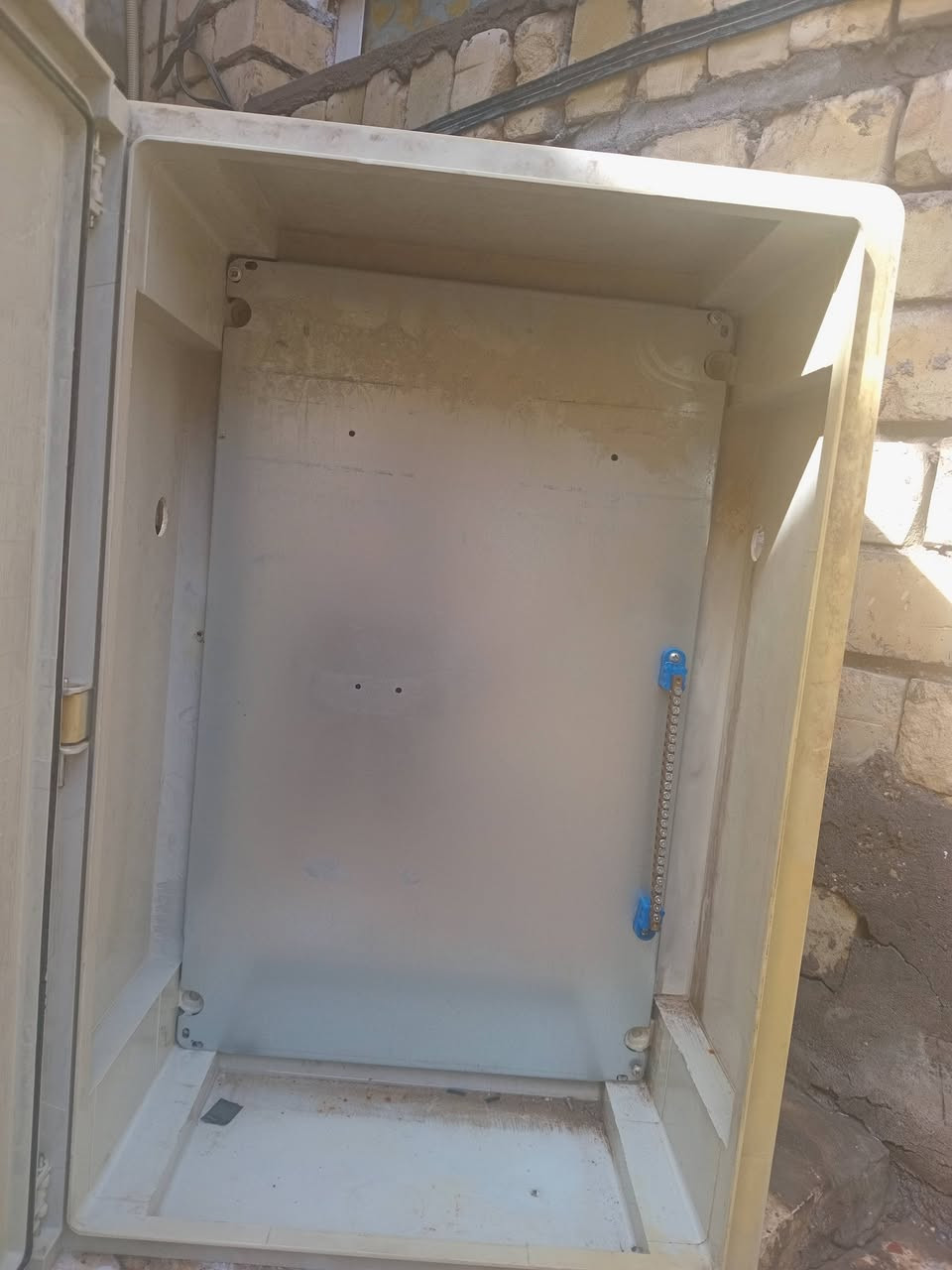 سلام عليكم  صندوق كهرباء مستخدم اكبر قياس سعرة ٢٠ الف المكان شارع ٢٠


**إذا كنت صاحب هذا الإعلان وتريد حذفه لأي سبب، رجاءا أرسل رسالة إلى الدعم الفني**