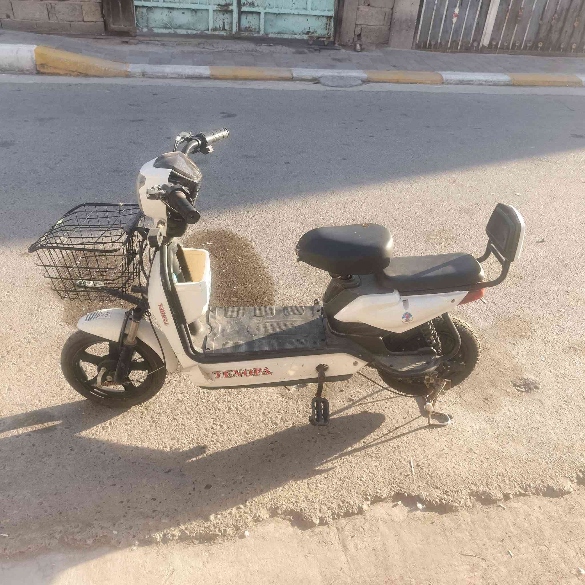سلام عليكم باسكل شحن بدون بطاريات نضيف  للبيع 75 وبي مجال المكان التيميم الرقم ***********
