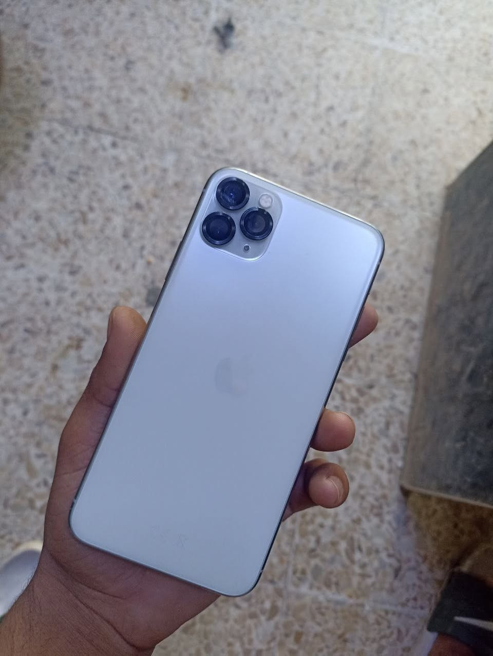 11برو ماكس
ابدل بطاري وشاش 
تاك 
فيس إيدي معطل 
جهاز كلاش نضيف 
السعر 250وبي مجال 
الرقم ***********
موصل حي صدام
