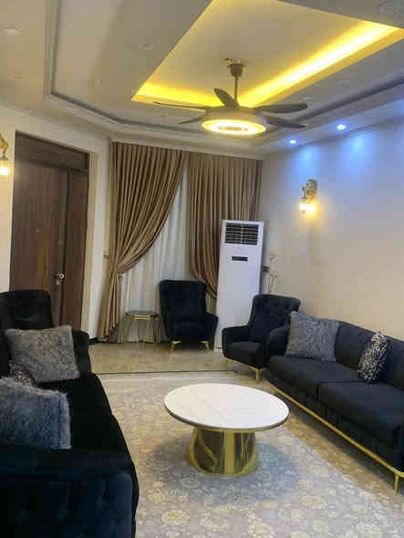 البيع دار مساحه 150وجها 7ونص
حي الاعلام الشباب خلف سوق اميمه
طابقين بناء درجه اولى ارضيه 
كل لبيت مرمر +جبسن 
عرض شارع 20
يحتوي ع 4غرف نوم 
طابق اول صاله ومطبخ حولي غرفه نوم وخدمات
طابق ثاني غرفتين نوم وخدمات 
اتصال ع ارقام 
***********
‏‪***********‬‏
@إشارة
