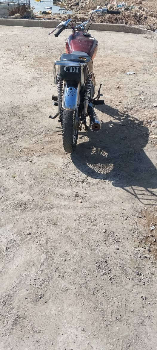 السلام عليكم دراجه تايكر رياضي للبيع السعر 250وبيها مجال اتصال 
***********
