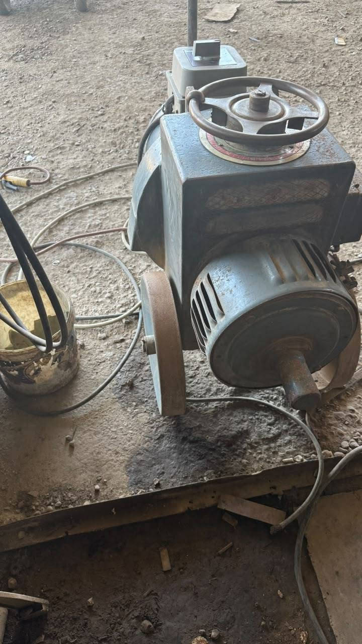 سلام عليكم
مكينه الن غنيه عن التعريف نضيمه جداً بلاديه سعر المطلوب مليون او بيها مجال الطيبين نشالله مكاني بغداد 
*********** متوفر واتساب
