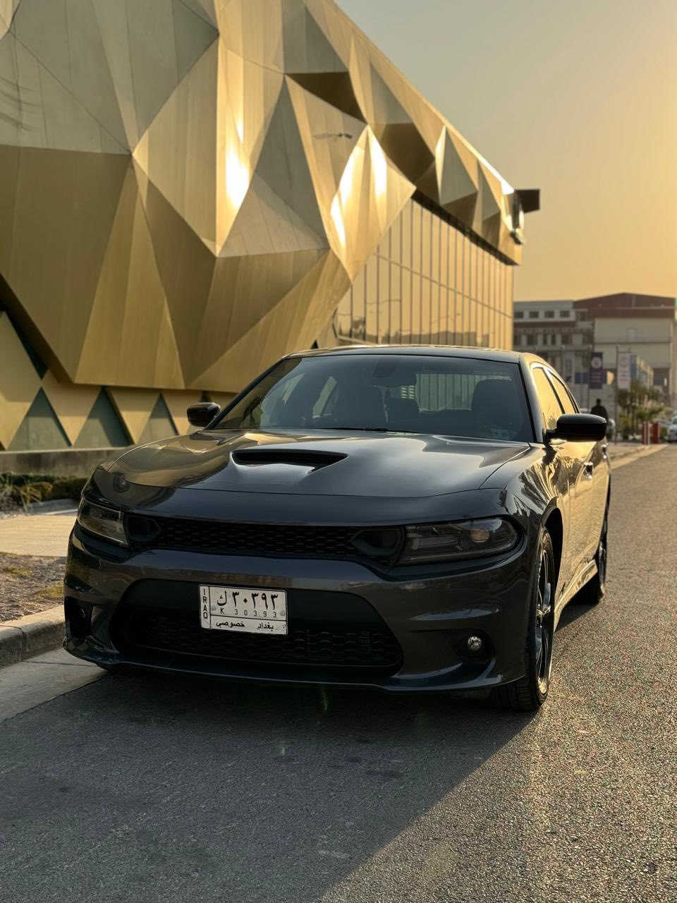 تشارجر GT فل مواصفات 2022:

⸻

🚘 إعلان بيع دودج تشارجر GT – فل مواصفات – موديل 2022 🚘

للبيع دودج تشارجر GT
موديل 2022
فئة GT – فل مواصفات
السيارة بحالة ممتازة جدًا، استخدام شخصي ونظيفة بالكامل.

✅ جميع الصيانات منتظمة
✅ المحرك والكير بحالة ممتازة
✅ لا تحتاج أي مصروف

المواصفات:
 • محرك V6
     •      فتحة سقف
 • ناقل حركة أوتوماتيك
 • شاشة كبيرة تدعم Apple CarPlay & Android Auto
 • كاميرا خلفية
 • حساسات أمامية وخلفية
 • تشغيل بصمة
 • تحكم بالمقود
 • مثبت سرعة
 • أنظمة أمان (ABS – Traction Control – Airbags)
 • جنوط رياضية
 • إضاءة LED
     
🚗 السيارة مريحة وقوية ومناسبة للاستخدام اليومي أو السفر

الضرر: صبغ بنيد فقط+ جاملغ بارد 

💰 السعر: [235]
📍 الموقع: [بغداد]
📞 للتواصل: [***********]
