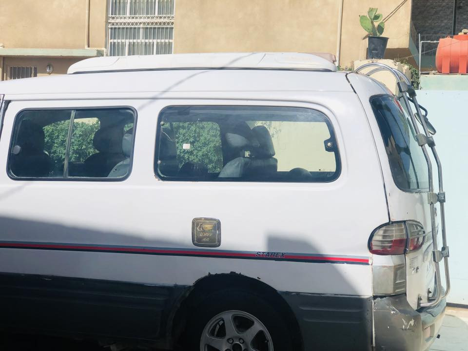 السلام عليكم ستاركس  موديل ٢٠٠٧ مكينه وكير واكسن كفاله لا بخار ولا تنقيص حداديه من الطول للطول جديد كهربائيات كله شغاله مدوشمه كله شغاله ويل كب شاصي واحد بيه رقم قادسيه انكليزي بسمي مداور ثاني يوم ولسنويه ومصفره هيئه وخط وبحث كله مصفر جديده السياره كفاله من كلبه ولتجيه ولمعجون والخياس سياره جديده ومال بيت سعره ٦٠  وبيه مجال ***********
