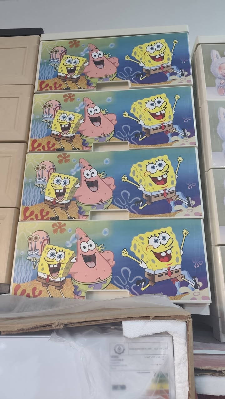 تنظيم ملابسك أصبح أسهل الآن! اكتشفوا مجموعتنا الجديدة من المجرات البلاستيك العملية والأنيقة، مثالية للحفاظ على كل شيء مرتب ومنظم. متوفرة بأحجام وألوان متنوعة. اطلبوا الآن!" 
توصيل كل محافظات العراق 
الموقع المسيب حي المعلمين قرب مفروشات الربيعي للاستفسار *********** 💯💯
