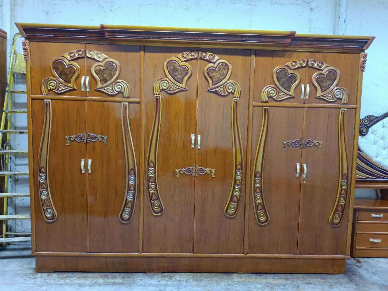 صاج عراقيه فول نضافه ويا التوصيل والشد واصل داخل بغداد الحجز واتساب فقط فقط ***********
