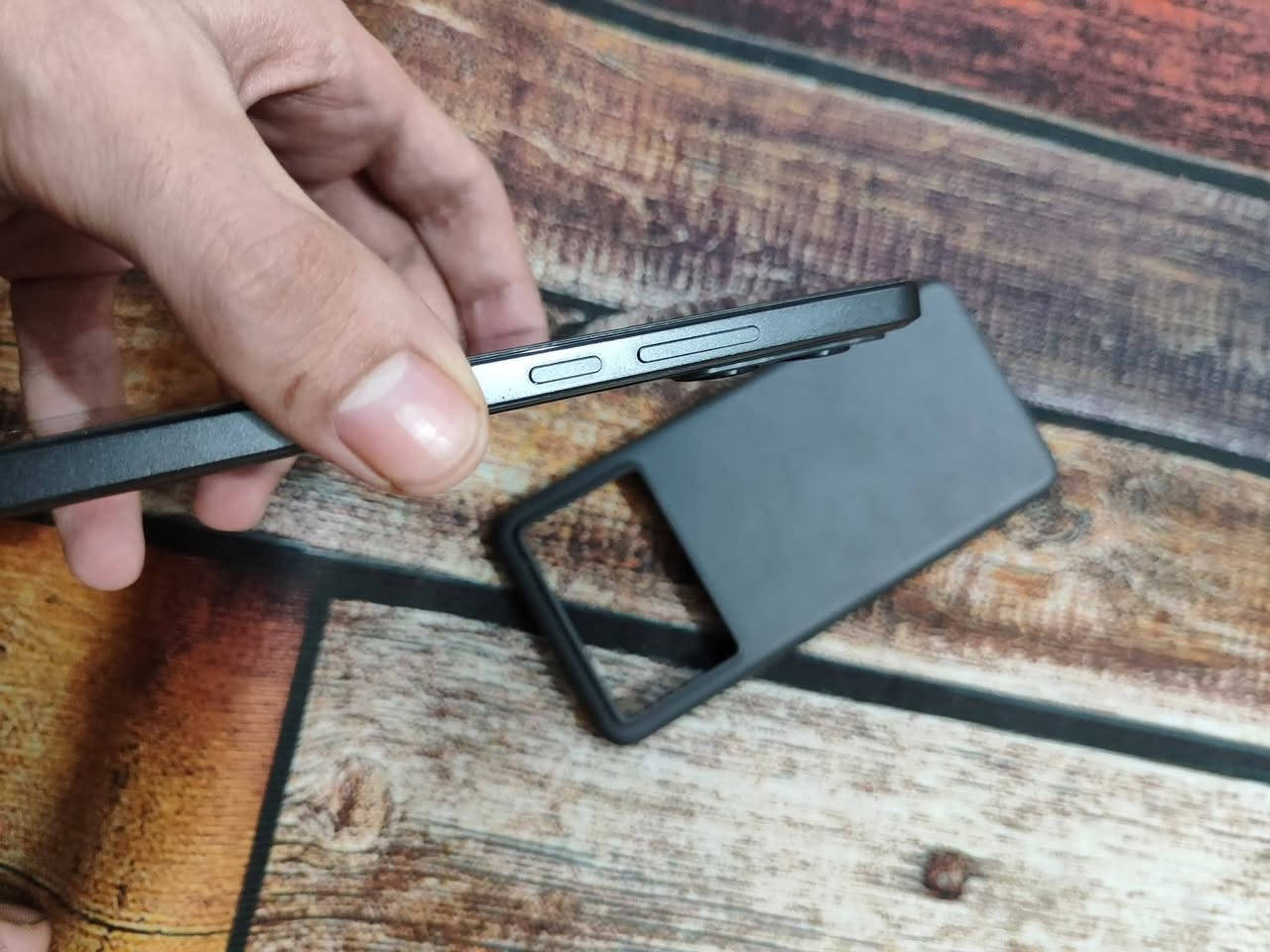 بوكو X6 برو 5G للبيع
التلفون بعده جديد
ذاكرته :512 والعشوائيه 12+12=24
الكاميرا: خلفية ثلاثية 2+8+64 م.ب  تدعم المثبت البصري / الكاميرا امامية 16 م.ب 
الشاشة :6.67 بوصة بدقة 1220×2712
نوع أموليد.. 
معدل تحديث شاشة 120 هرتز
الصوت ستريو
المعالج: ثماني النواة Dimensity 8300 Ultra تكنولوجيا 4 نانو  
 بوبجي 120فريم
البطارية :5000 مللي امبير 
السعر 325بي مجال 
مكاني الشطره ✅


**إذا كنت صاحب هذا الإعلان وتريد حذفه لأي سبب، رجاءا أرسل رسالة إلى الدعم الفني**