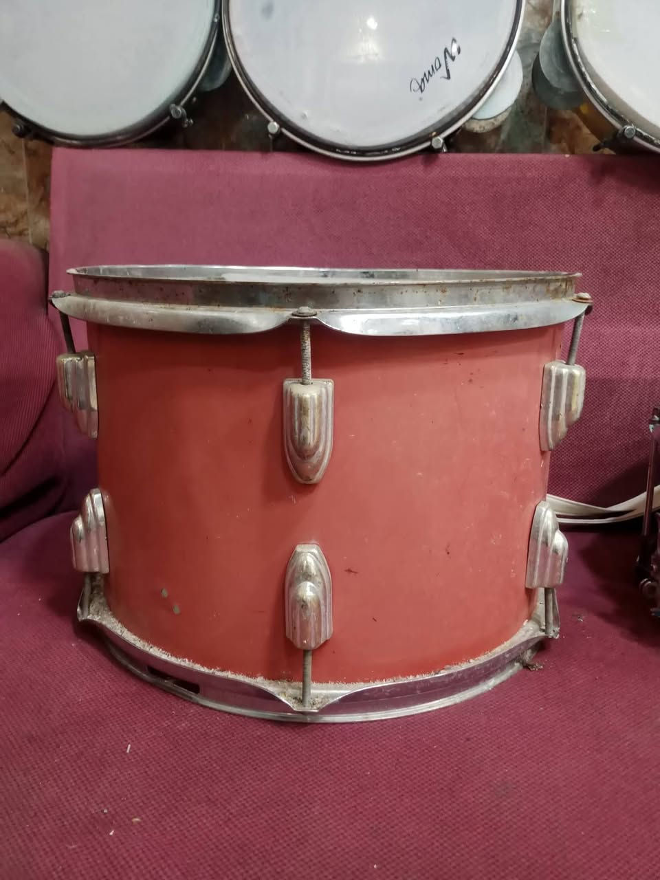 غراض مستعمل نضيف مثل ماواضح بالصورة
ابيع شلع اخوان ماابيع منهن قطعة وحدة 
مزاهر ،4
رقات مصري الاصلي 2
سايدرام صيني نضيف كلش 1 
طبل حجم 12  هم واضح 1
طبله مصرية 1 
 سعرهم الكل 400 الشراي يتصل ***********
توصيل لكل المحافظات حسب الاتفاق اخوان عل المشتري 🌹
