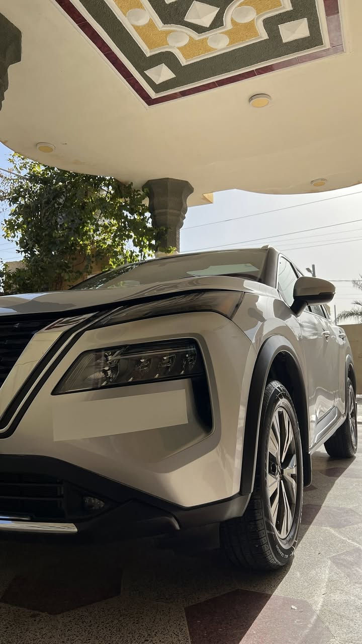 Nissan.rog
موديل/2023
الصبغ : شي بسيط بالچاملغ الامامي الايسر بدون اي اضرار داخليه بفضل الله 
المواصفات/ تحكمات ستيرن بالكامل 
2- مقاعد جلد بالكامل كهرباء دشبول لون جوزي مع الابواب 
3- ستائر جام بردات 
4- سقف بانوراما بالكامل 
5- گير اوتوماتيك قبضة الطياره
6-هيتر مقاعد وستيرن 
7- قطتعين تبريد 
8- صندوق شفط كهرباء 
9- رادرات محوريه وقيادة ذاتيه 
السياره بيها هوايه مواصفات بعد 
🔴ملاحظة: السياره بحالة الوكالة 
ماشيه: 25000 
رقم اربيل الدولي وكلشي جديد مجرد تروح تحول 
الي يريد يتواصل ويايه هذا بي واتساب هم مفتوح ويأمر امر وسعر مناسب ***********
