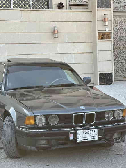 السلام عليكم 
بيئم 735بيع او مراوس حسب القناعه 
سيارة مكفوله من ضرر مصبوغه فرن للجمالية سيارة كير محرك شرط سعر 55بيها مجال قليل  
الاستفسار 
***********
