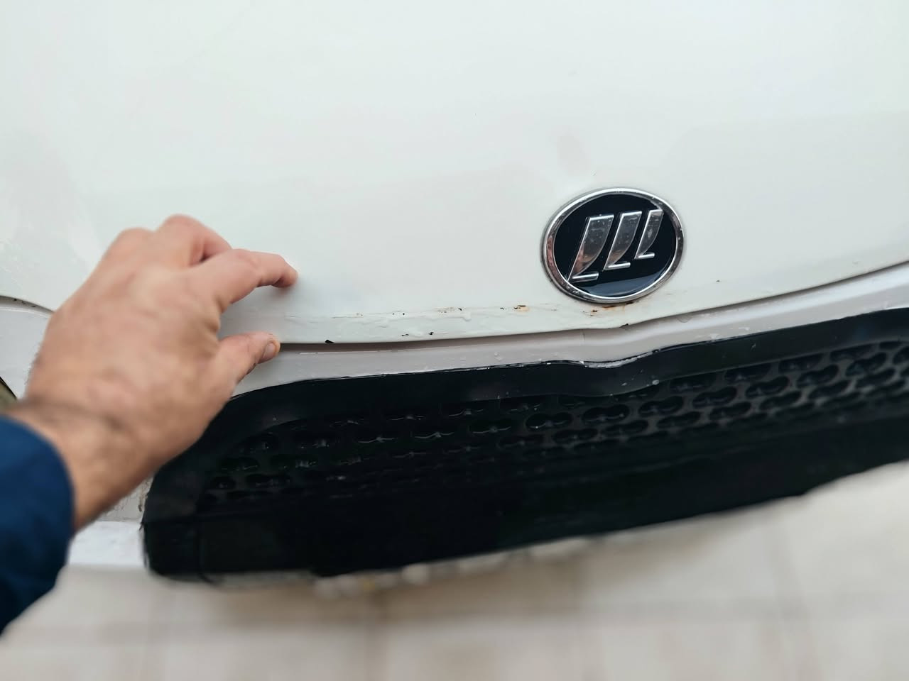 ليفان ١٢  للبيع
باسمي اني المالك
سياره عظمته حلوه
  فقط امصلحه هلالات واشويه امشر عليه هذا
منظومه زنون
  وشاشه ابياد
موجوده في الحلة حي الجزائر
 اتصال***********  
 سعر ٣٨ وبيها مجال
