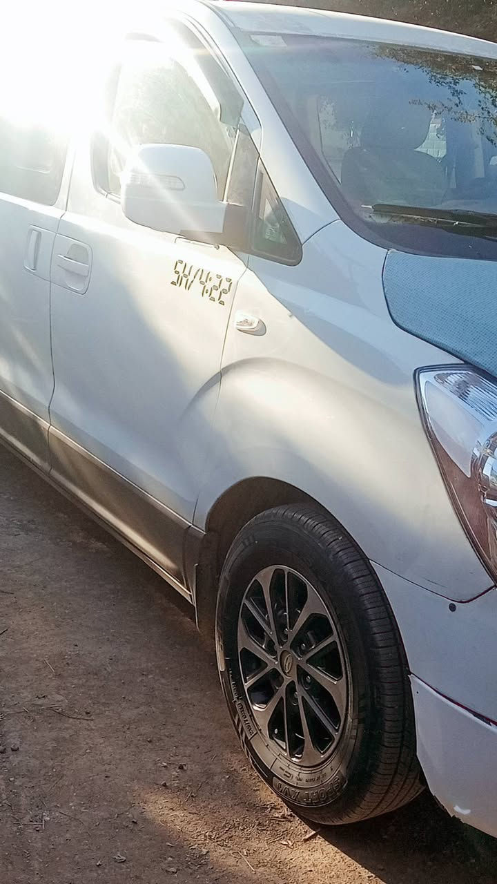 السلام عليكم استاركس للبيع موديل 2011مفتوح ومحور مسكر مكينه قبق اسود بلاديه مال 12 ✈️ سياره فول مواصفات مكفوله عده الجاملغ الخلفي صبغ فقط السياره بسمي وشرط المداور لاستفسار عله الرقم *********** مكان السياره بابل قضاء القاسم
