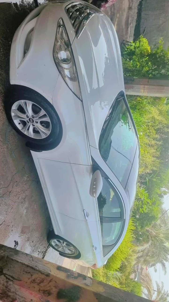 النجف الاشرف
السلام عليكم سوناتا خليجي محرك دوش ٢٤٠٠
تبريد قطعتين شغال فول مواصفات عدا البصمة  
للبيع بسعر ١١٥ وبيها مجال 
***********
